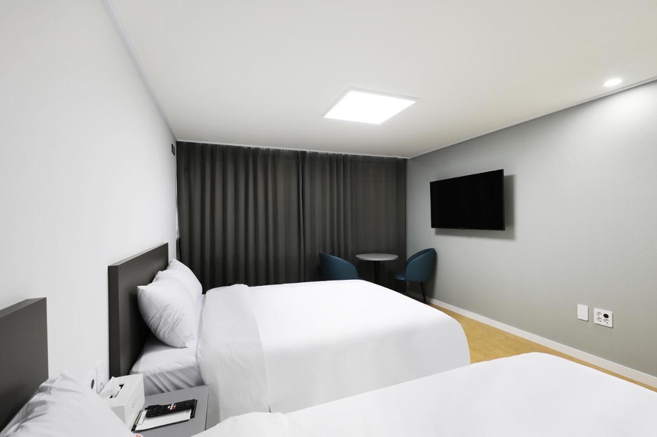 Mokpo Ocean Hotel Екстериор снимка